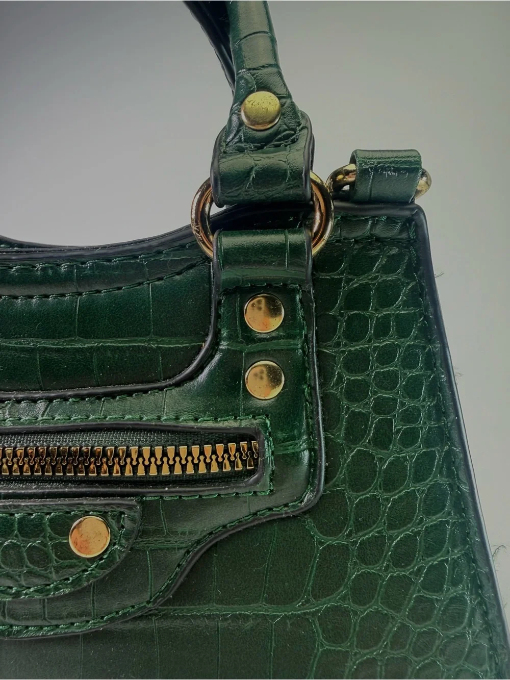 Women’s Green Faux Croc Embossed Satchel Crossbody Handbag Gold Toned Hardware